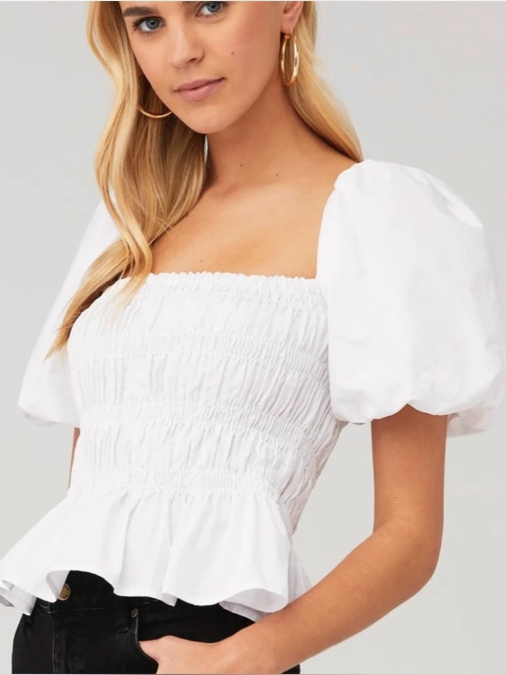 ASTR the Label Savina Smocked Puff Sleeve Top Small White
